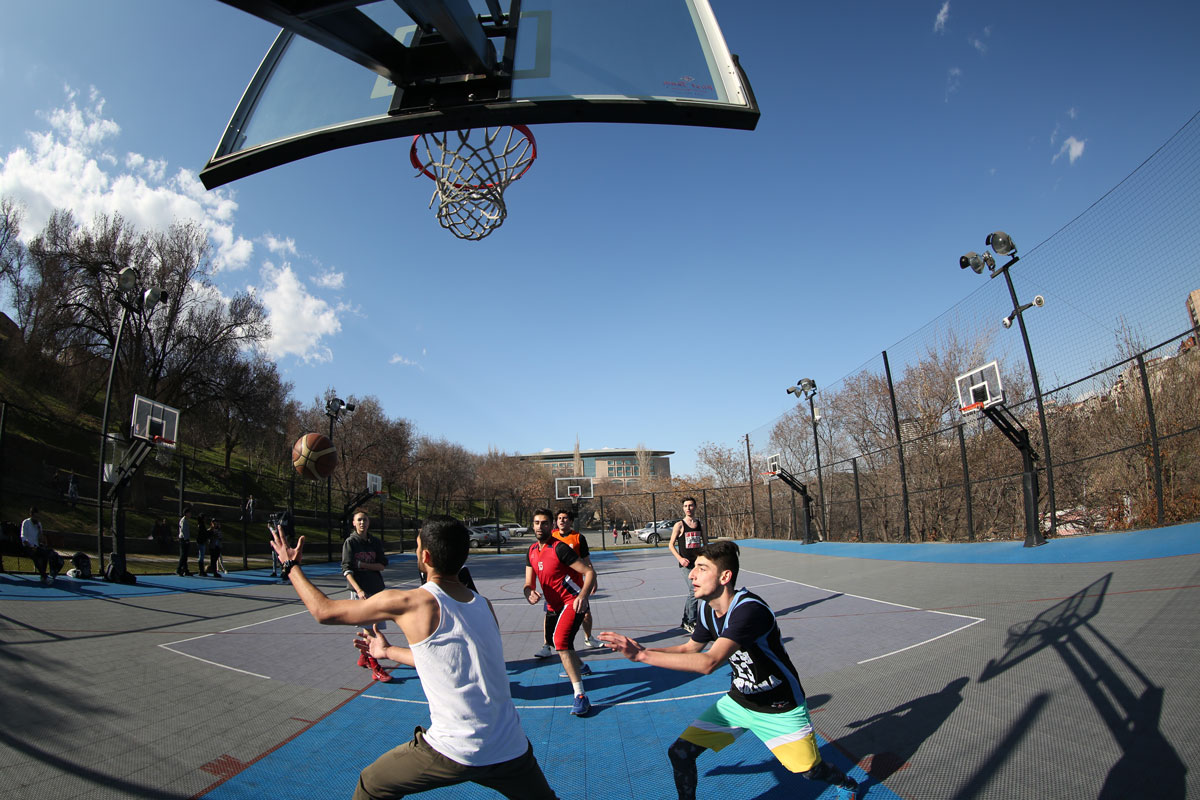 3 7 - Tumanyan Park in Full Bloom